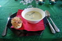 Korkeatupa 30.5. Kokous & ruokailu. Alkuruoka.